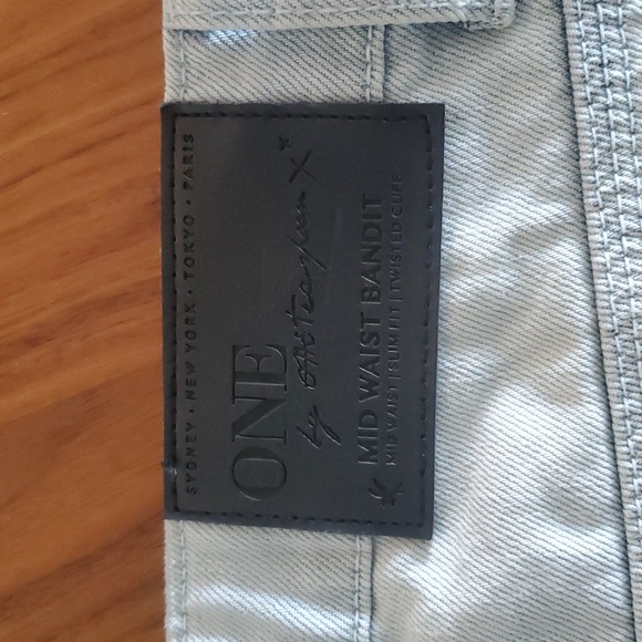 NWT One teaspoon Brando Bandits Mid Waist Denim Shorts Size 28 button fly - Picture 10 of 11